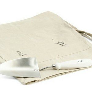 RAE‎ DUNN Gift Set GARDEN Farmhouse APRON & SHOVEL